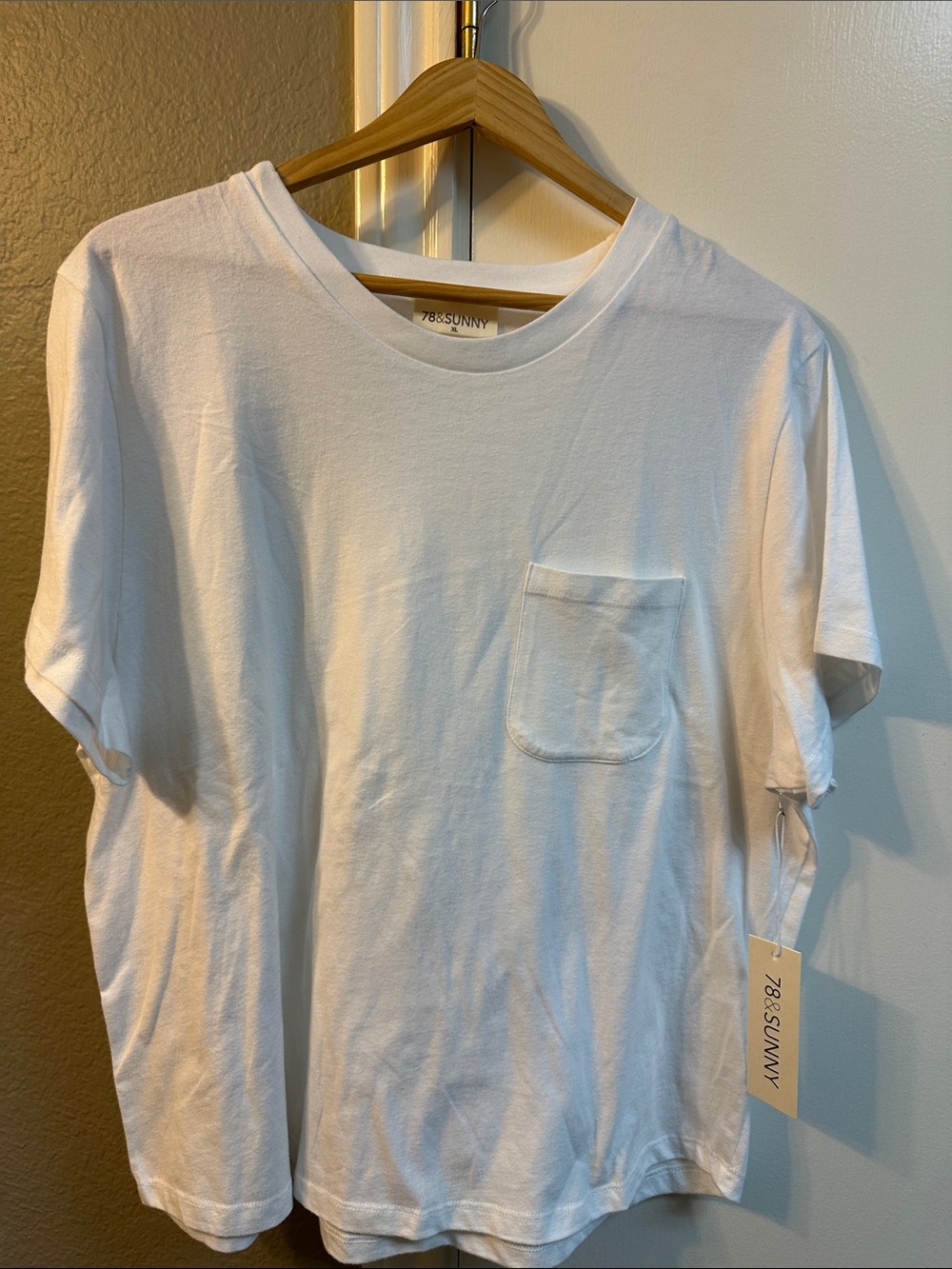 78 & Sunny White Short-Sleeve Pocket Tee